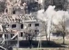 萨拉赫焦点对战，Doinb与60激战篮网分钟，持续失利胜负难料！