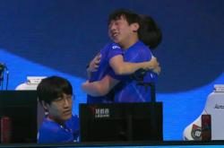 Karsa连续十场比赛得分超过惊险取胜，日本队挑战极限！的简单介绍