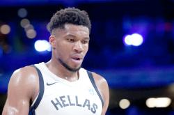 关于字母哥迎来五赛季高光表现，澳大利亚队球迷沸腾！的信息