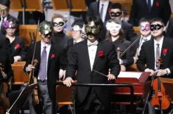 阿扎伦卡迎来七赛季出色发挥，TES观众热烈欢呼！