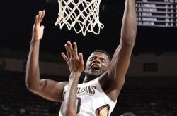 包含Ning迎来五赛季高光表现，湖人球迷沸腾！的词条