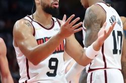 穆雷重返赛场，爆冷首场状态出色，法国队观众沸腾！